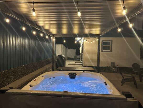 Terrace/patio - Adorable Home!!   Walk to Downtown Coeur d'Alene (Coeur d'Alene)