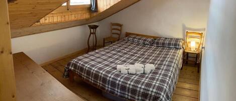 2 Schlafzimmer, Bügeleisen/Bügelbrett, Bettwäsche