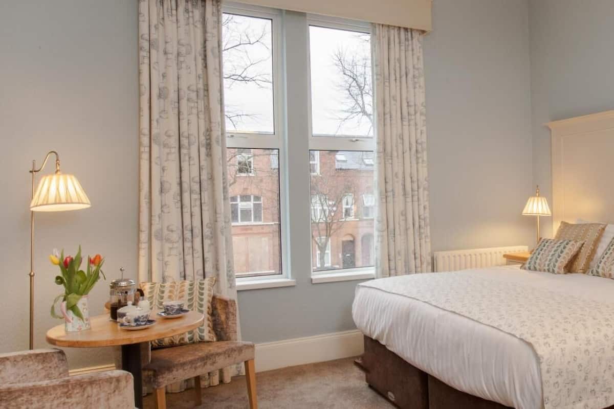 Business Quadruple Room | In-room safe, free WiFi