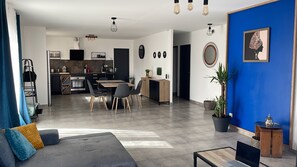 Smart TV, video games, books - House Bungalow Private Pool Comfort & Relaxation (Saint-Gilles)