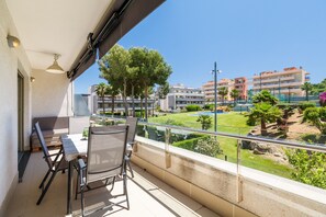 Outdoor dining - Apartment UHC SALOU VILLA FAMILY COMPLEX 198 (Salou)