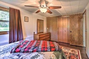 2 bedrooms, internet, bed sheets