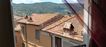 Vintage old Apartment in Castel di Tora