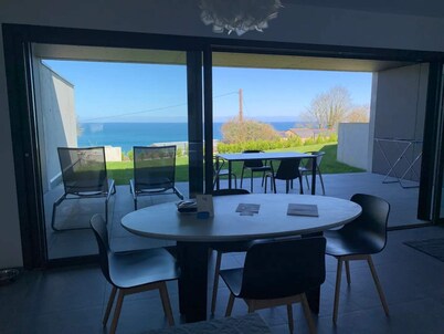 Cottage with 2 bedrooms - unobstructed sea view