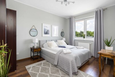 Peaceful Apartment with Balcony | Close to Park | Parking