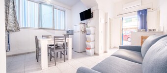 Holiday Home 'Casa di Nonna Anna' near the Beach with Sea View