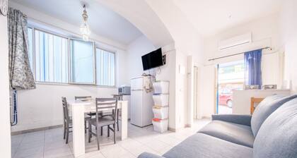 Holiday Home 'Casa di Nonna Anna' near the Beach with Sea View