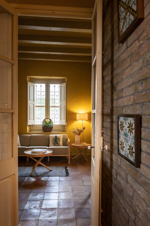 TV, fireplace, DVD player - Villa "Masia Can Comas" with Pool, Garden & Wi-Fi (Torrelavit)