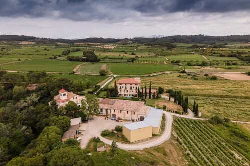 Villa "Masia Can Comas" with Pool, Garden & Wi-Fi