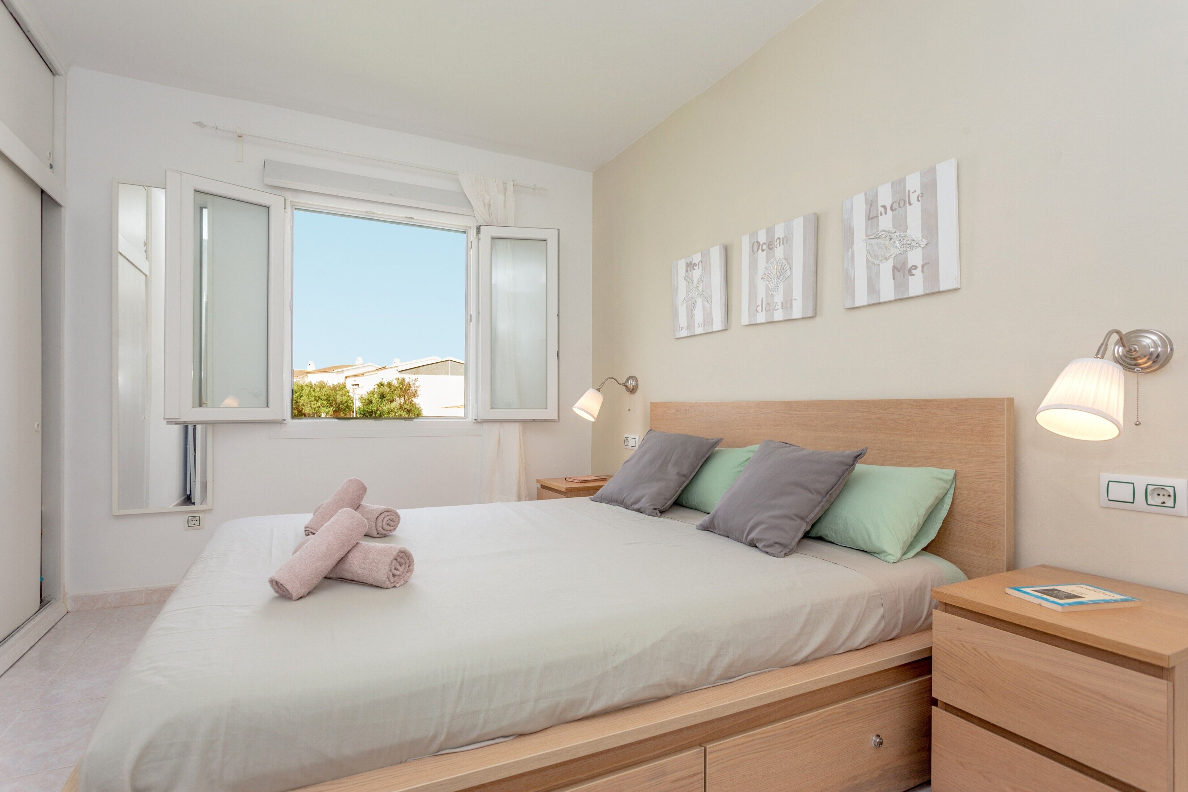 2 bedrooms, free WiFi, bed sheets