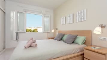 2 bedrooms, free WiFi, bed sheets