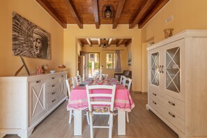 Dining - Holiday Home 'Brucoli Mare 1' with Sea View, Terraces & A/C (Brucoli)