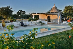 Pool - The Trullo delle Rondini (Cisternino)