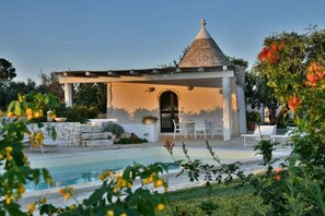Pool - The Trullo delle Rondini (Cisternino)