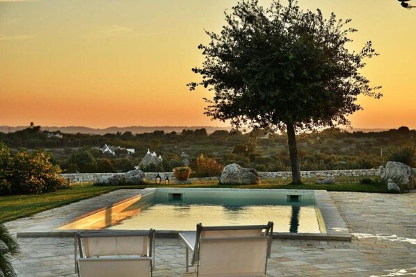 Pool - The Trullo delle Rondini (Cisternino)