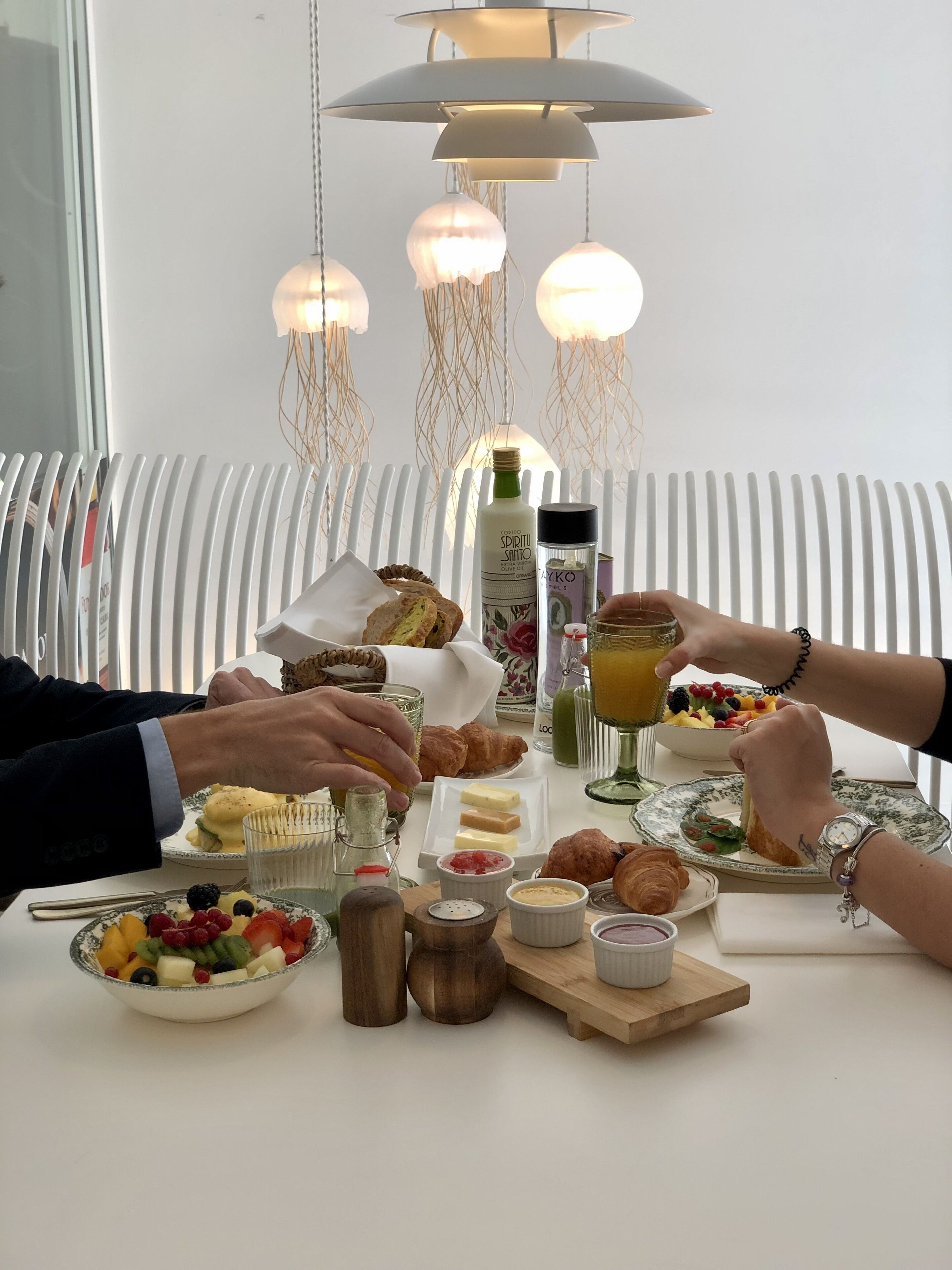 Daily cooked-to-order breakfast (EUR 25 per person)