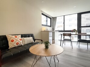 Deluxe Double Room | Down comforters, desk, free WiFi
