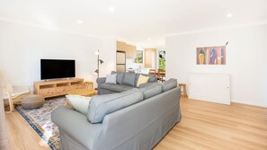 TV connectée, lecteur de DVD, chaîne hi-fi