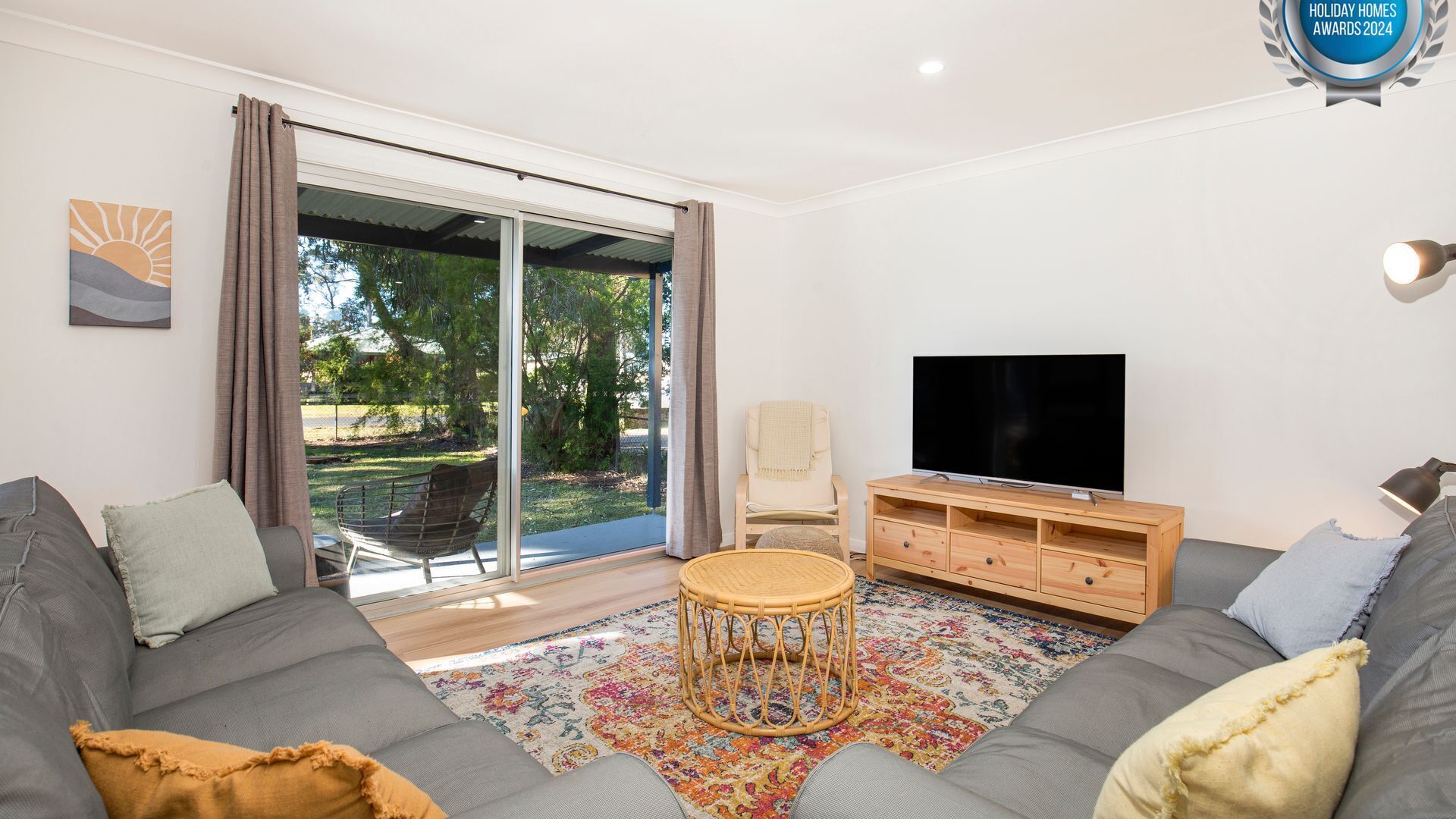 Smart TV, DVD player, stereo