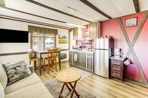 Interior - 6 Mi to Old Town, Panoramic Views: Cottonwood Gem! (Cottonwood)