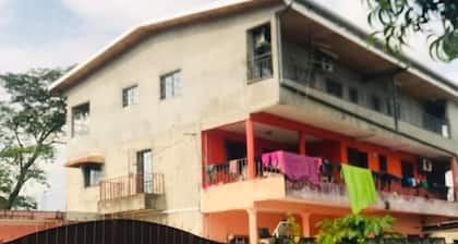 Appartement 2 Chambres Meublé à Alibandeng -lbv