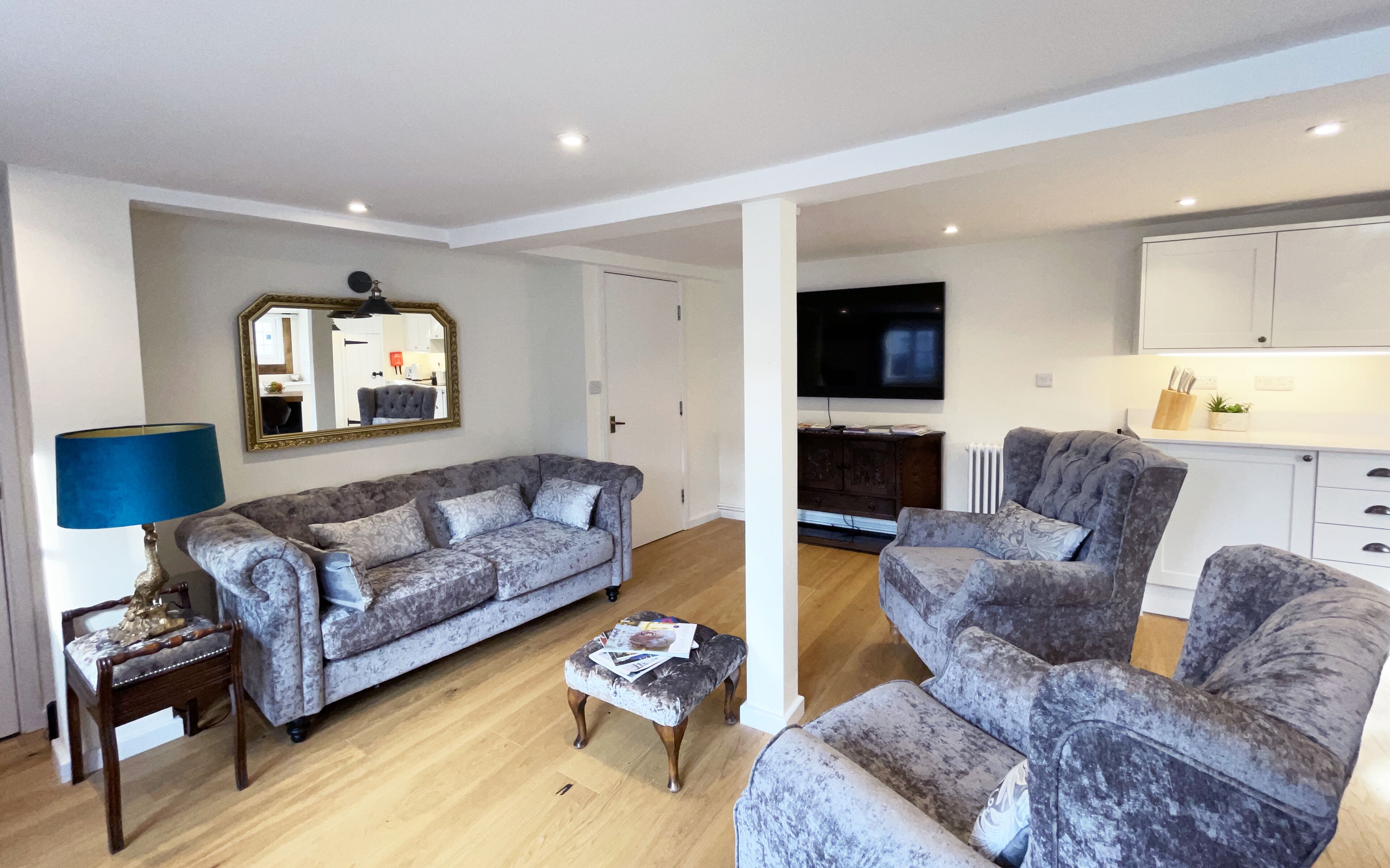 Classic Cottage, Ensuite | Lounge