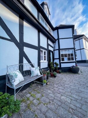 Chaumière classique, salle de bain attenante | Extérieur