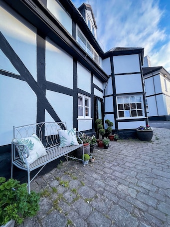 Classic Cottage, Ensuite | Exterior
