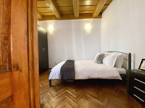 1 chambre, fer et planche à repasser, Wi-Fi gratuit