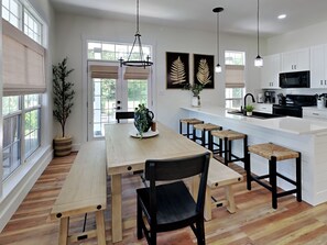 Fridge, microwave, oven, stovetop - Lush Pet-Friendly Home, Near Beach with Golf Cart, 4 Bikes (Santa Rosa Beach)