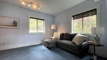 電視、壁爐、書籍、 辦公室