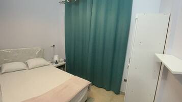 都會雙人房 | 免費 Wi-Fi、床單