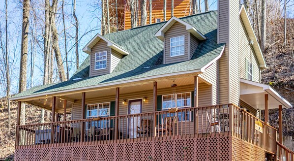 House, 3 Bedrooms | Exterior - Strollin' Bear 3 Bedroom Home by RedAwning (Gatlinburg)