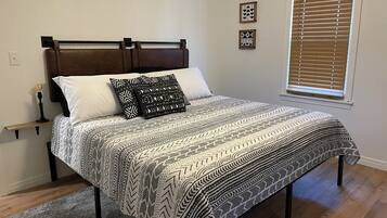 2 Schlafzimmer, Bügeleisen/Bügelbrett, WLAN, Bettwäsche