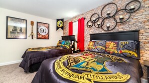 9 habitaciones, tabla de planchar con plancha, wifi y ropa de cama 