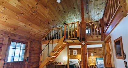 Charming Waterfront Log Cabin