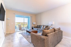 Téléviseur, bureau