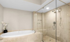 Shower, hair dryer, towels - Beachfront  Luxury Resort | Views & Pools (Hallandale Beach)