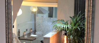 Janet Street Loft (3 beds)