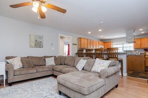 Televisor intel·ligent i reproductor de DVD 