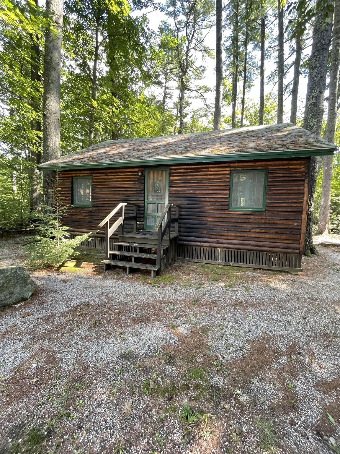 SMALL CABIN NEAR SEBAGO LAKE.  SATURDAY TO SATURDAY RENTAL.