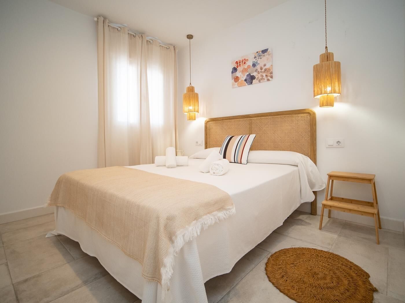 2 soverom, strykejern/-brett, internettilgang og sengetøy