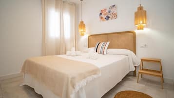 2 slaapkamers, een strijkplank/strijkijzer, internet, beddengoed