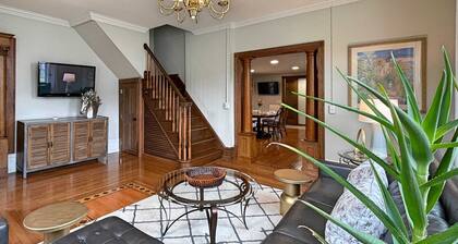 Charming Turn-of-the-Century Victorian - Downtown Traverse
