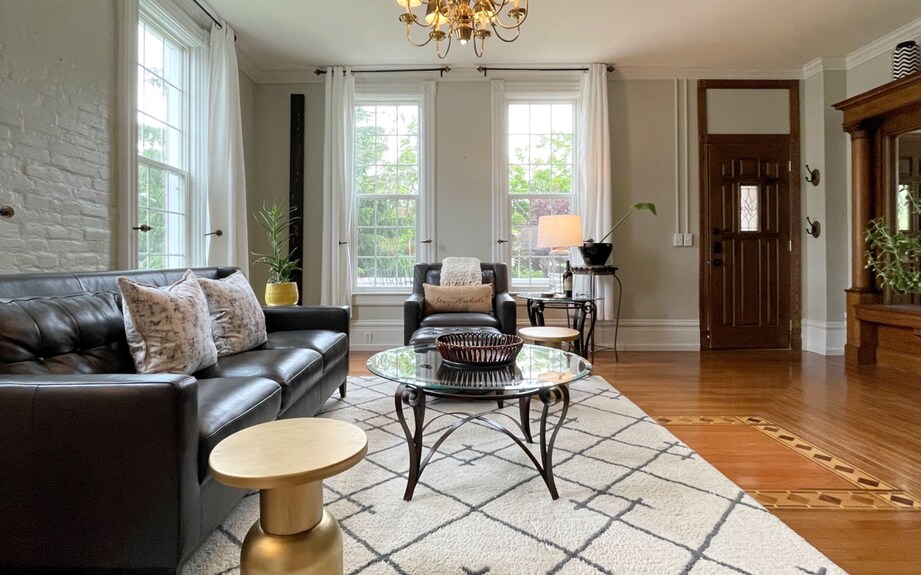Charming Turn-of-the-century Victorian - Downtown Traverse - Traverse City, MI