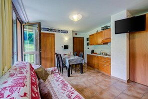 Family Studio, Mountain View (La Marmotta Campo Smith on the Ski) | Interior - La Marmotta Campo Smith on the Ski Slopes (Bardonecchia)