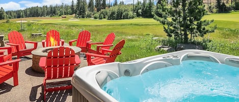 Bain à remous extérieur