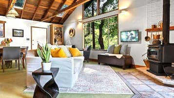 Smart TV, books, streaming services