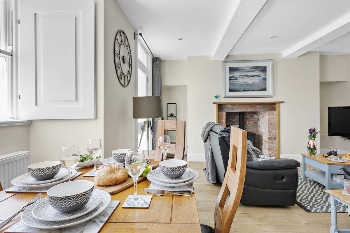 Fresh Escapes - Sovereign House - 2 Bed Apartment - Torquay
