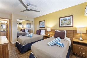 2 bedrooms, iron/ironing board, free WiFi, bed sheets - Maui Sunset Vacation Rentals B320 (Kihei)
